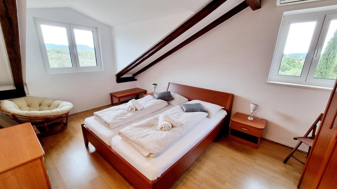 Apartments Mara Pirovac Zewnętrze zdjęcie